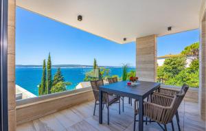 Gorgeous Apartment In Crikvenica 