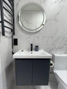 "Озерний край"