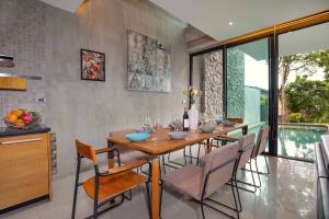 Private & Modern 4BR Pool Villa Otero, 3 Levels of Comfort with Greenery Views, Kamala