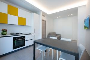 167 - Bellissimo bilocale al primo piano in centro a Marcelli, a 50 mt dal mare, aria condizionata - SPIAGGIA INCLUSA