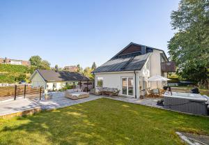 Modern villa with Jacuzzi