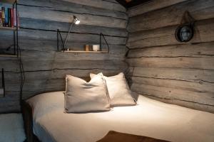 Wood stove | Cross-country & Snowmobile trails