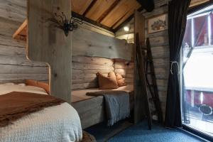 Wood stove | Cross-country & Snowmobile trails