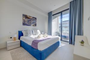 Mercury-Tower Apartments with Pool