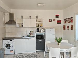 Appartements F1 200 metre de la GARE : photos des chambres