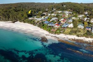 Hyams Beach Haven, Hyams Beach