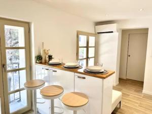 Saint Tropez High Standing 1