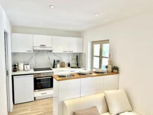 Saint Tropez High Standing 1