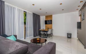 Cozy Apartment In Crikvenica 