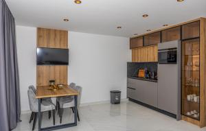 Cozy Apartment In Crikvenica