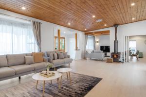 Yasar farm stay Marshall view