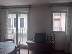 Studio central 4 pers, proche télécabines, cellier à skis - FR-1-812-16