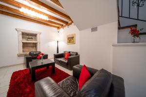 Celenga Apartments with free offsite parking 