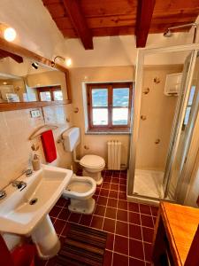 Double or Twin Room with Mountain View