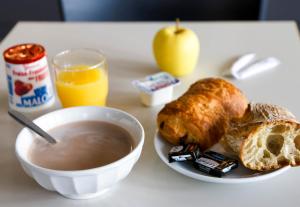 Hotels B&B HOTEL Clermont-Ferrand Gerzat : photos des chambres
