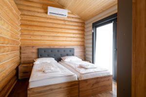 Готельний комплекс Парламент, Яблуниця