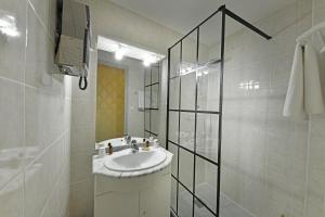 Hotels Les Portes du Cantal : photos des chambres