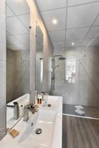 Hotels Les Portes du Cantal : photos des chambres