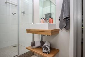 23 On The Den Studio Apartment