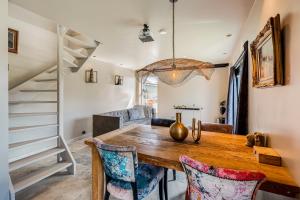 Luxury private farmhouse cottage near Amsterdam plus home cinema