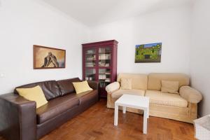 Spacious Apartment T3 Near Beach