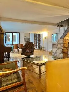 Étonnante Maison au Style Unique à Bruxelles! - Брюссель