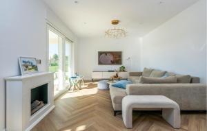 4 Bedroom Stunning Home In Nedescina 