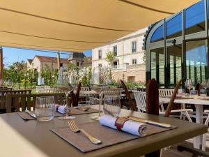 B&B / Chambres d'hotes Prosper Maufoux - Chateau de Saint-Aubin : photos des chambres