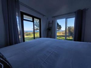 Gorgeous modern villa with panoramic views over St Francis