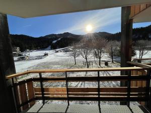 Charmant T2 cabine au pied des pistes avec balcon et commodités - FR-1-787-85