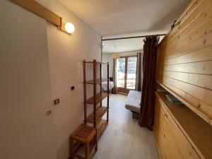 Appartements Studio confortable proche pistes ski & commerces - FR-1-787-95 : Studio