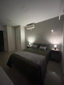 LINDA CASA EM CONDOMINIO de LUXO PERTO DA PRAINHA