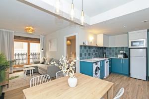 Maritime Apartamentos Puerto - 4hvězdičkové hotely ve městě Valencie