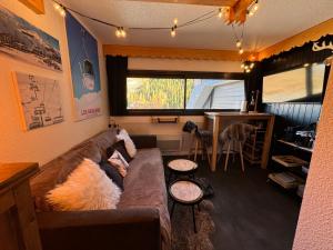 Les Menuires centre! Chaleureux studio sur les pistes!