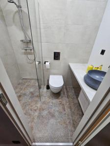 Cesu13 Cozy Apartment, free parking, self check in