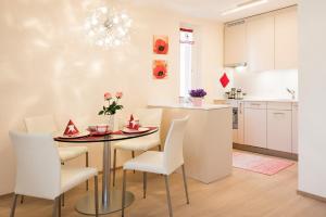 Apartment Skyline 109