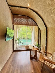 Salty And Sunny Koh Kood