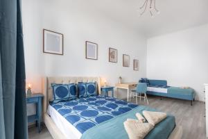 Vibrant Neighborhood Vibes