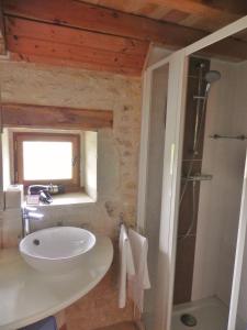 Hotels Le Pigeonnier du Perron Hotel : photos des chambres