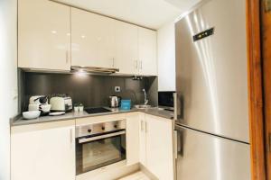 Colorful and Authentic Duplex in Seville