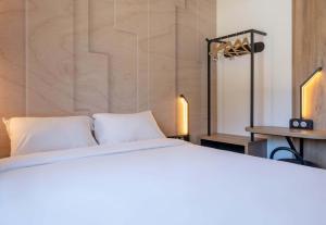 Hotels B&B HOTEL Cluses Sud : photos des chambres