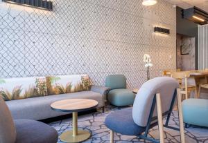 Hotels B&B HOTEL Cluses Sud : photos des chambres