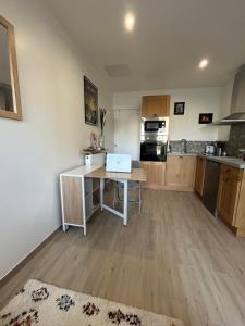 Appartements Studio complet neuf en rdc : photos des chambres