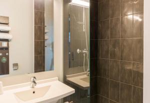Hotels B&B HOTEL Romilly-sur-Seine : photos des chambres