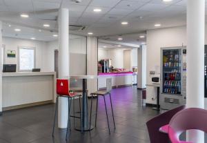 Hotels B&B HOTEL Romilly-sur-Seine : photos des chambres