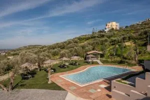 Olive Grove Maisonettes and Apts - Vasilíai