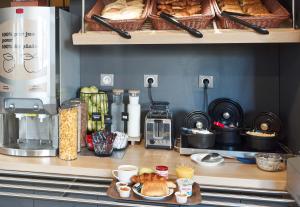 Hotels B&B HOTEL Corbeil-Essonnes : photos des chambres
