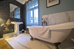Appartements UnSejourAMetz - Cheverny, 5 min gare, 3 chambres : photos des chambres