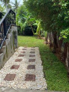 Peaceful garden Luna House