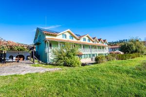 Семеен хотел 1876 - 2hvězdičkové hotely ve městě Aprilci